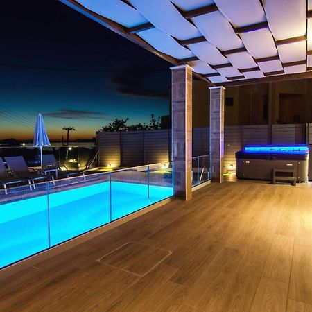 Villa Anthi, A Modern Villa With Salted Water Pool,Hot Tub & Bbq! Rethymno Exteriér fotografie