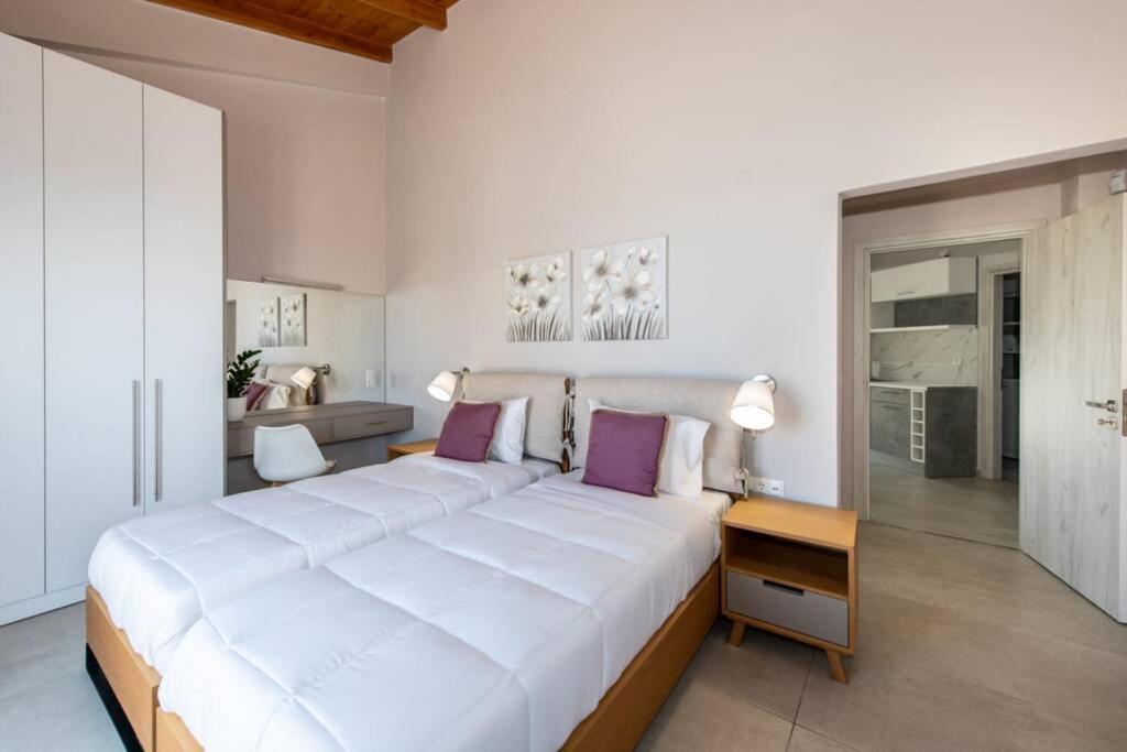 Villa Anthi, A Modern Villa With Salted Water Pool,Hot Tub & Bbq! Rethymno Exteriér fotografie