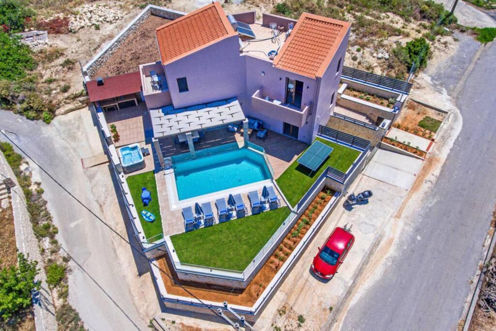 Villa Anthi, A Modern Villa With Salted Water Pool,Hot Tub & Bbq! Rethymno Exteriér fotografie