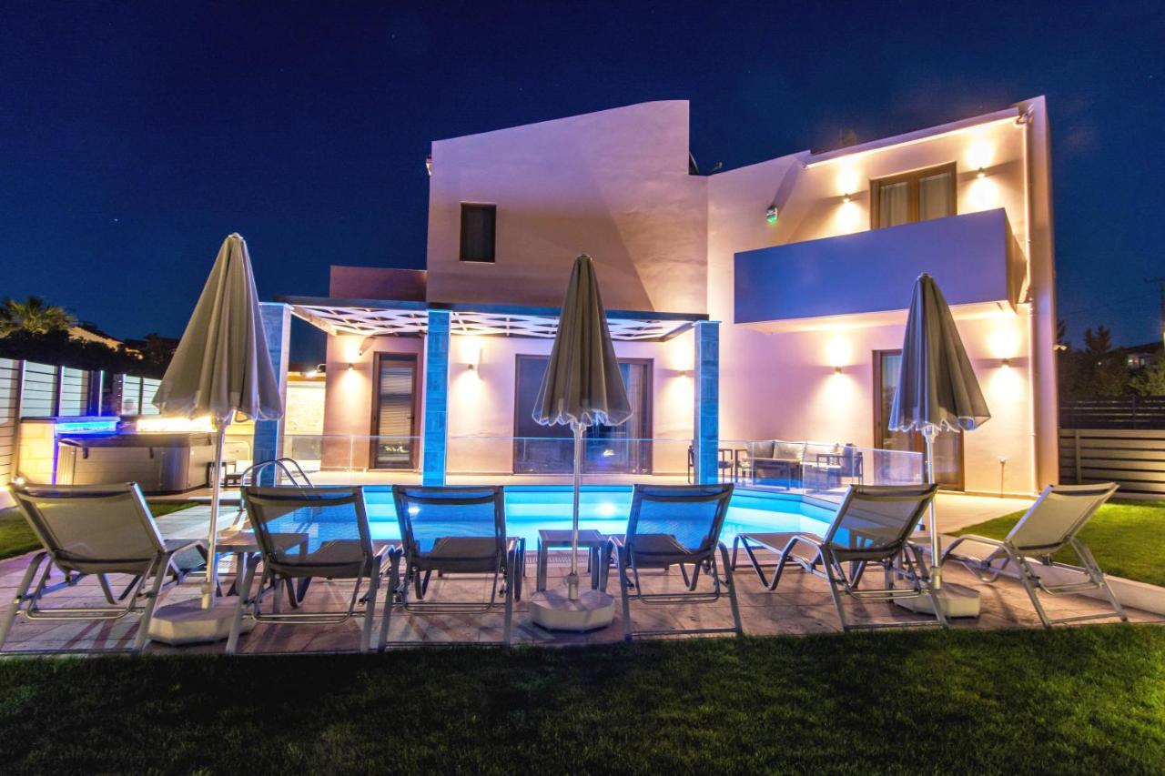 Villa Anthi, A Modern Villa With Salted Water Pool,Hot Tub & Bbq! Rethymno Exteriér fotografie