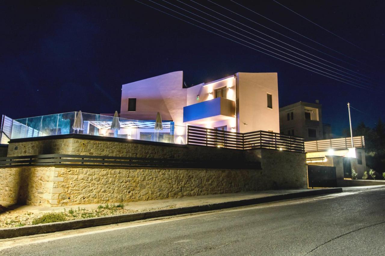 Villa Anthi, A Modern Villa With Salted Water Pool,Hot Tub & Bbq! Rethymno Exteriér fotografie